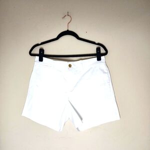 Lauren Ralph Lauren White w/ Gold Buttons Shorts Size 6
